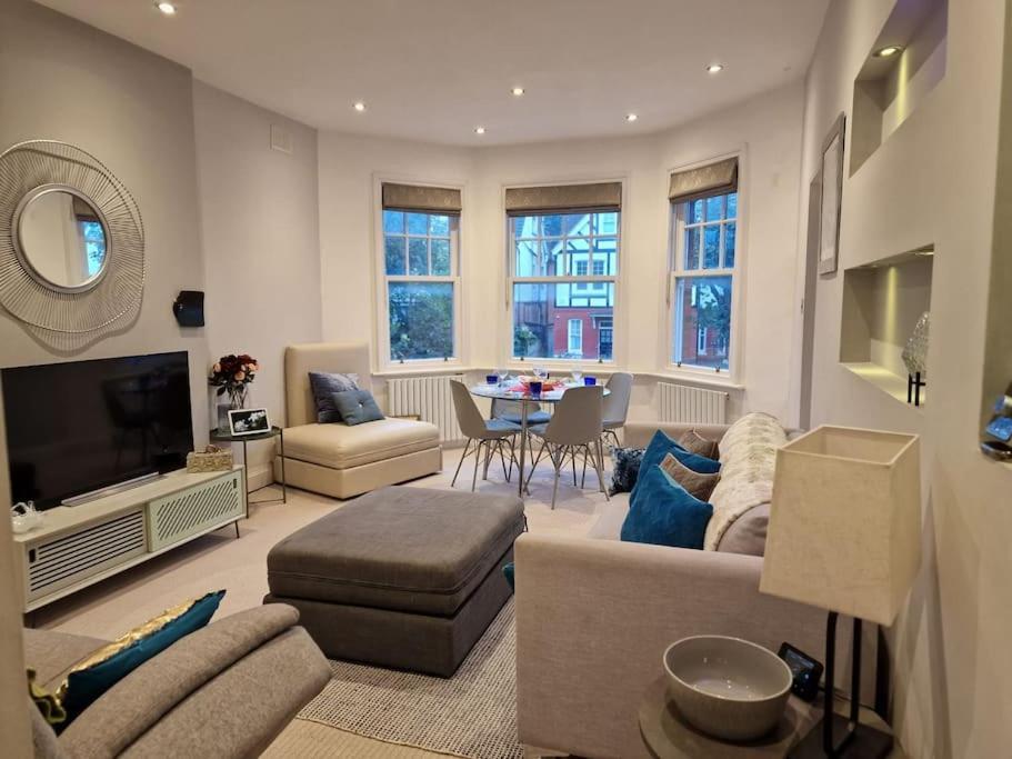 Quintessentially 'London' Flat Kültér fotó